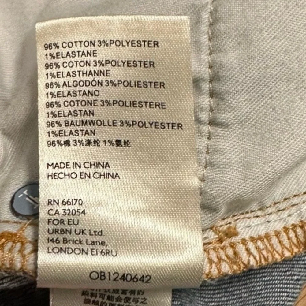 Pilcro Anthropologie Ultra High-Rise Slim Denim Shorts Boyfriend Distressed 31 - Picture 6 of 9